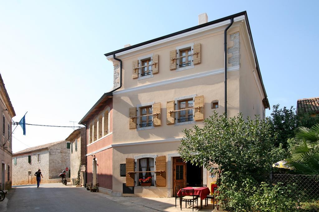 Kastel Kastelir Bed & Breakfast Exterior photo