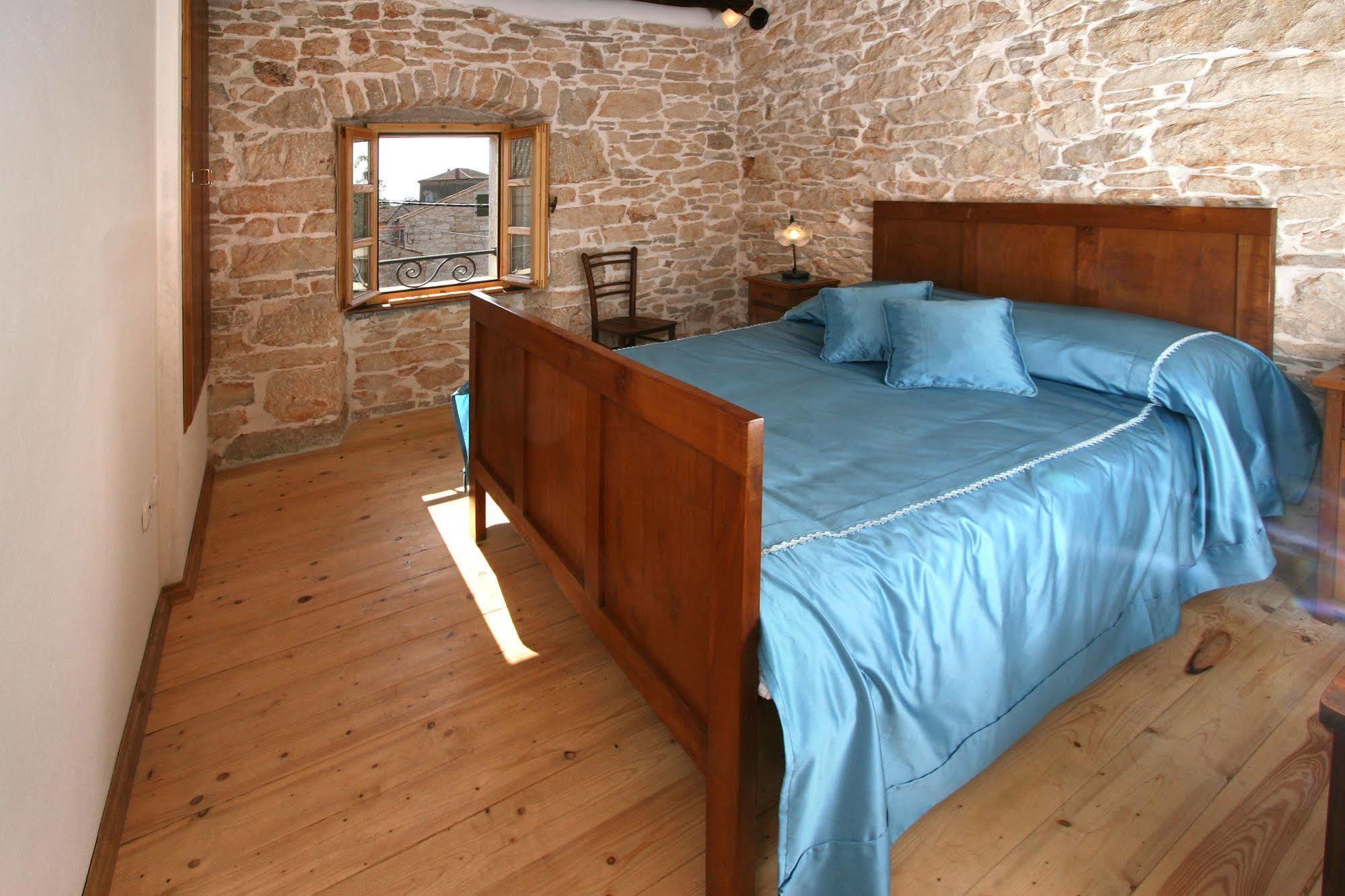 Kastel Kastelir Bed & Breakfast Exterior photo